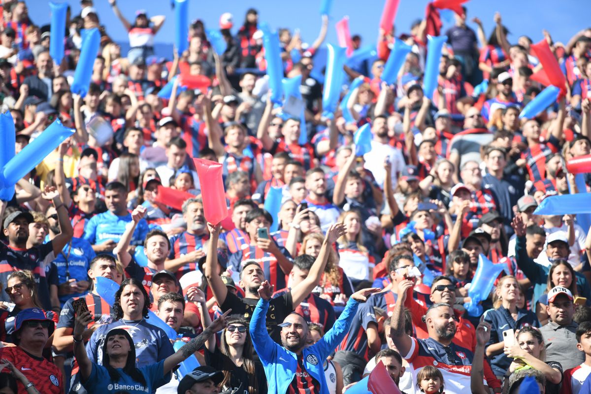 Racing Club Avellaneda vs San Lorenzo de Almagro 2 - Head to Head for 5  September 2023 22:00 Football