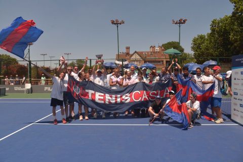 El tenis también gritó campeón