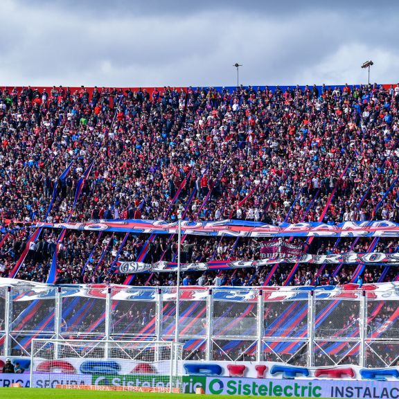 ¡VENÍ AL CLÁSICO CON HURACÁN!