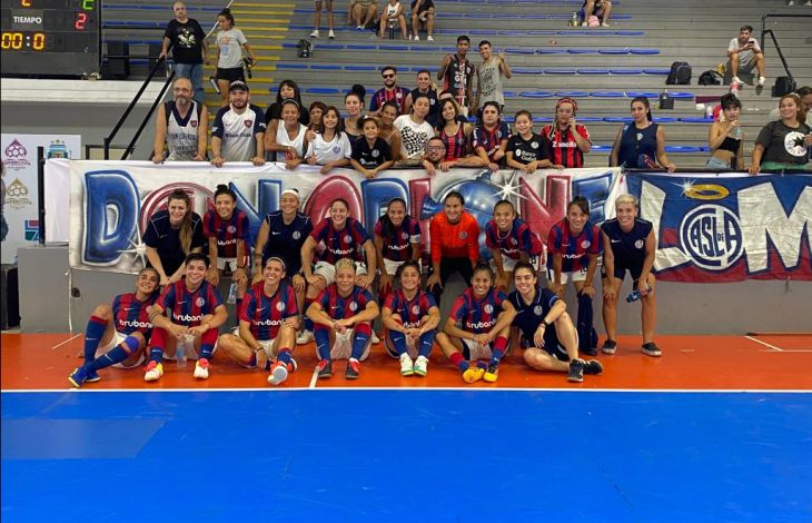 A la final por goleada