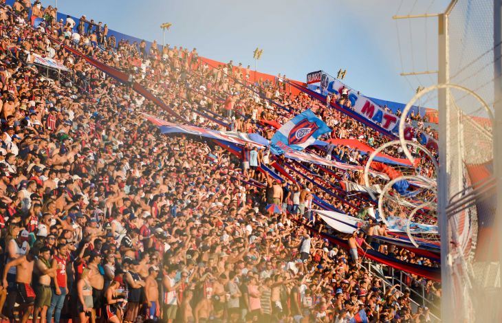 ¡Vení al partido con Defensa!