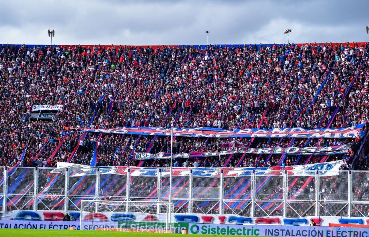 ¡VENÍ AL CLÁSICO CON HURACÁN!