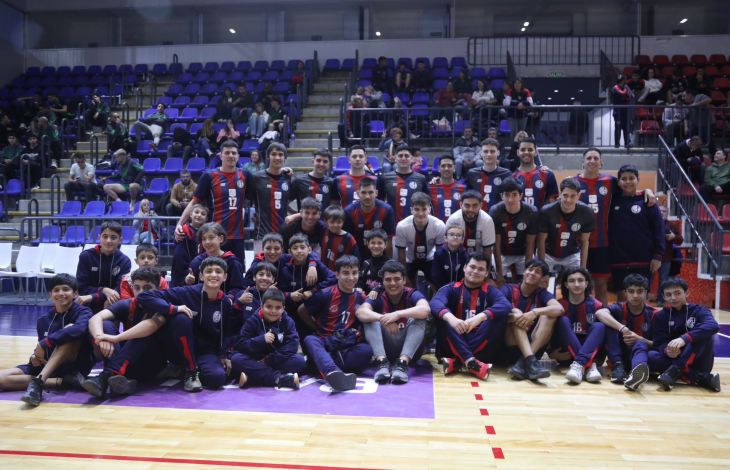 EL VOLEY MASCULINO DE SAN LORENZO SE PREPARA CON TODO