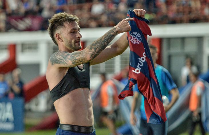 ¡Triunfo y a la Libertadores!