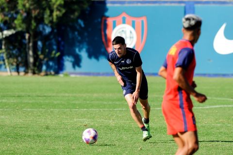 Triunfo en la práctica de fútbol ante Deportivo Español