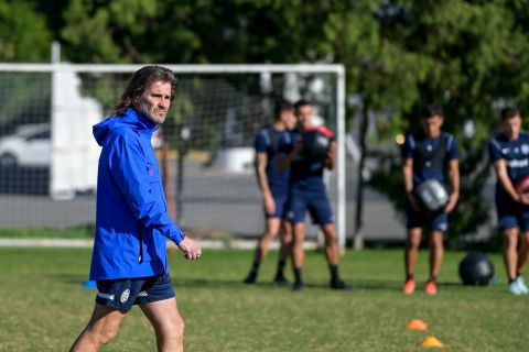 San Lorenzo va y entrena