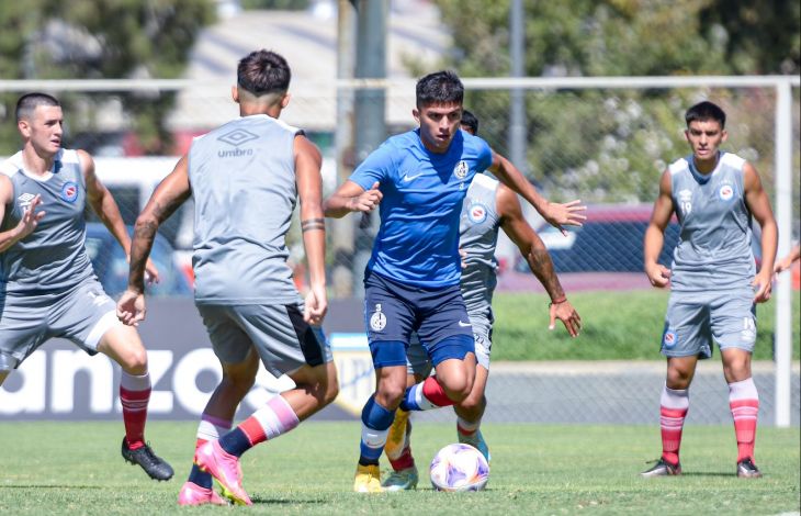 Amistoso con goleada 