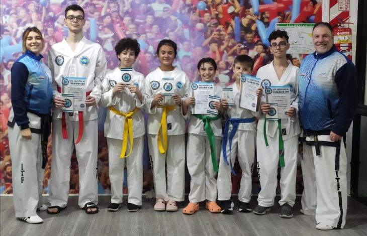Nuevos graduados en Taekwon-do