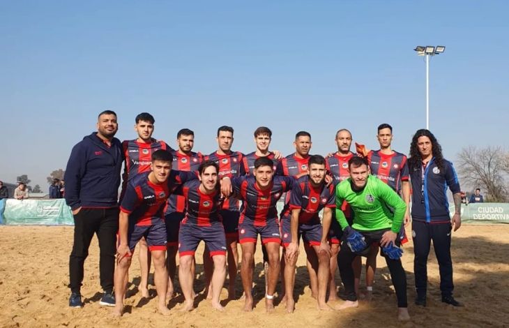 El Fútbol Playa ganó su primer clásico