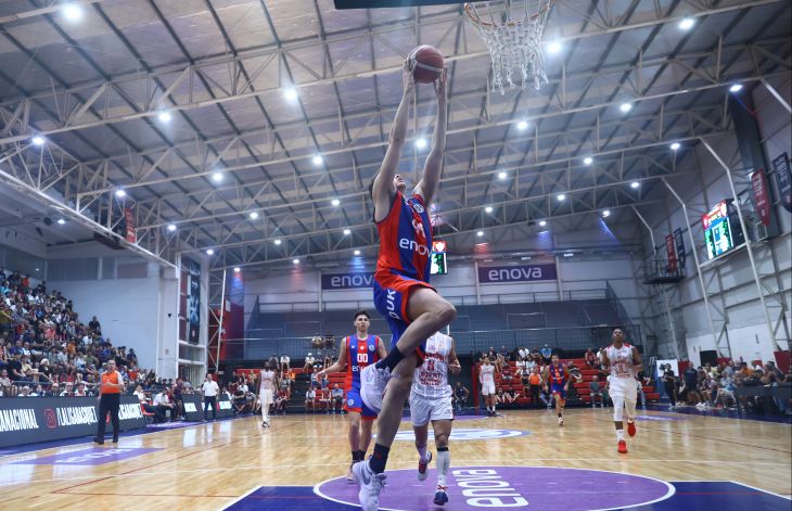 Básquet por Bahía en el Pando