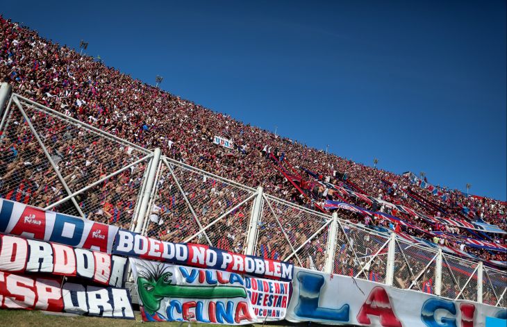 Entradas vs. Riestra