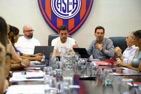 Nueva reunión de CD