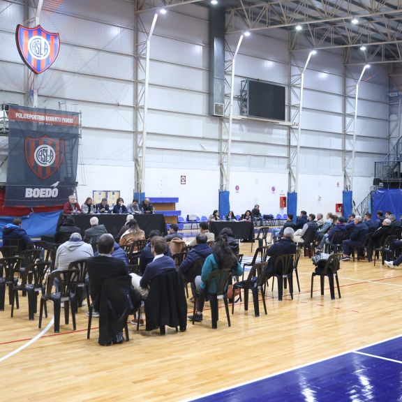 Asamblea Extraordinaria: se postergó el tratamiento de la sanción a Moretti