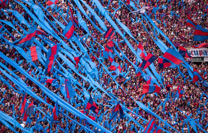¡Vení al partido con Estudiantes!