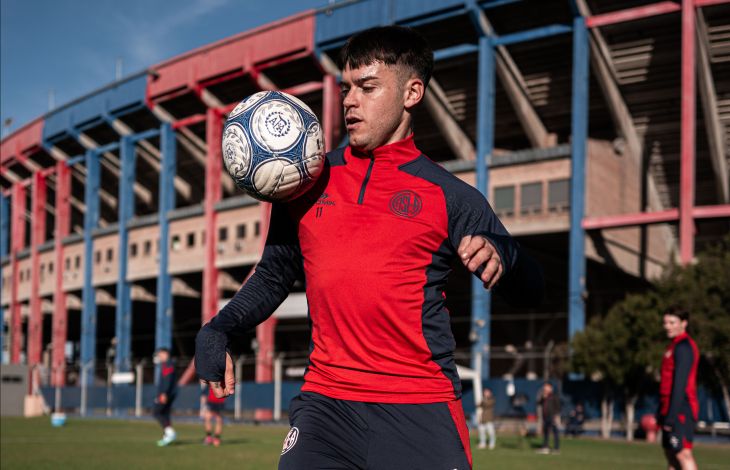 Pipo, a puro fútbol