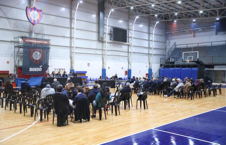 Asamblea Extraordinaria: se postergó el tratamiento de la sanción a Moretti