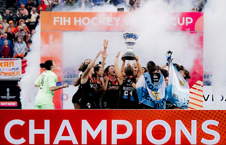 Una cuerva campeona del mundo con Las Leonas