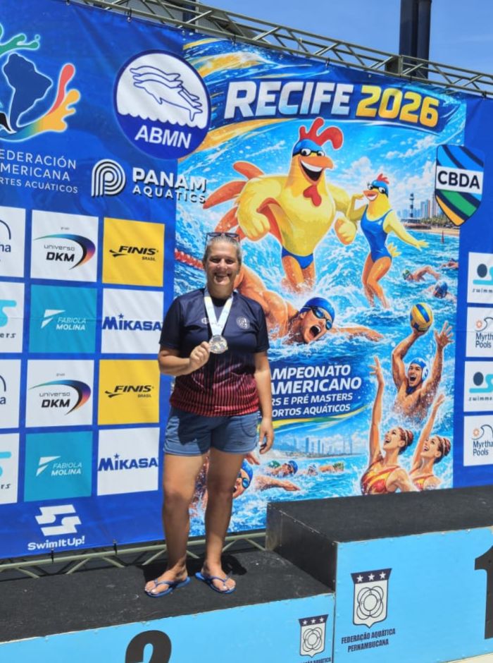 Gran actuación de Analía San Leandro en el Sudamericano de Natación