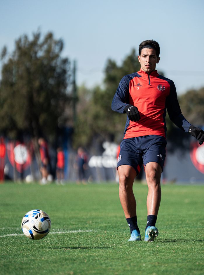 Fuerza, potencia y cada vez más pelota