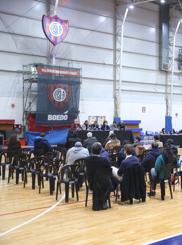 Asamblea Extraordinaria: se postergó el tratamiento de la sanción a Moretti
