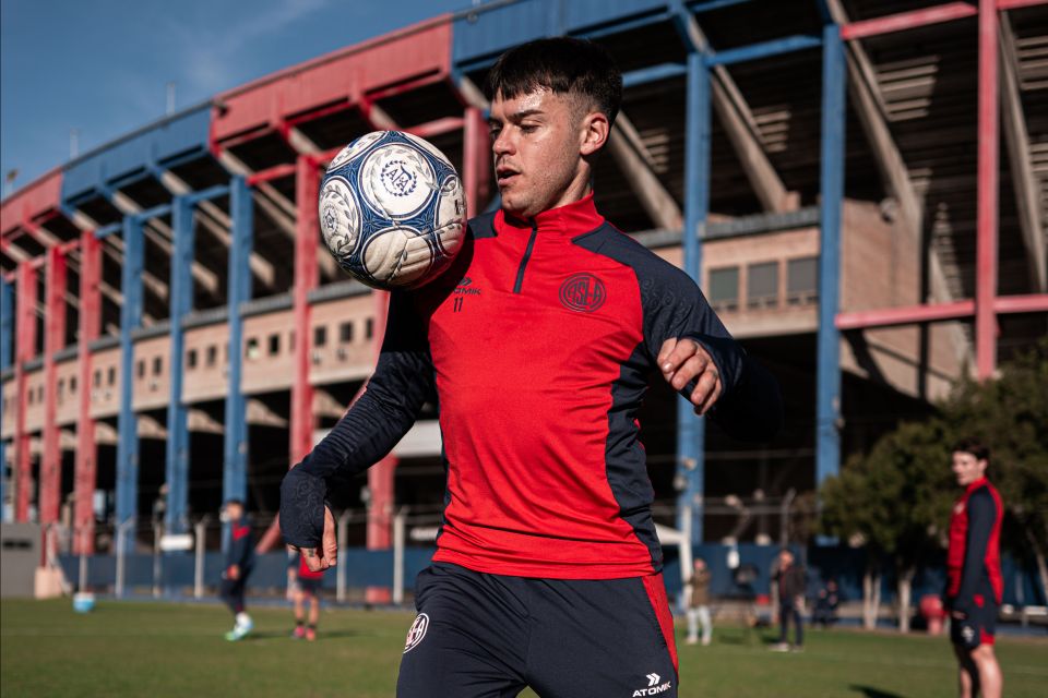 Pipo, a puro fútbol