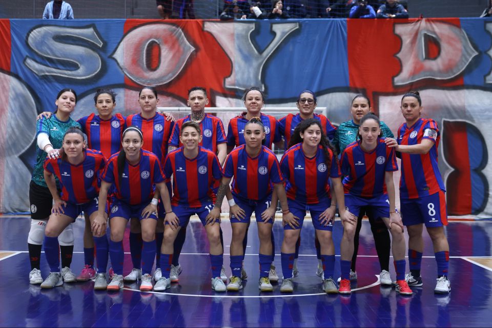 El grito clásico de las Santitas