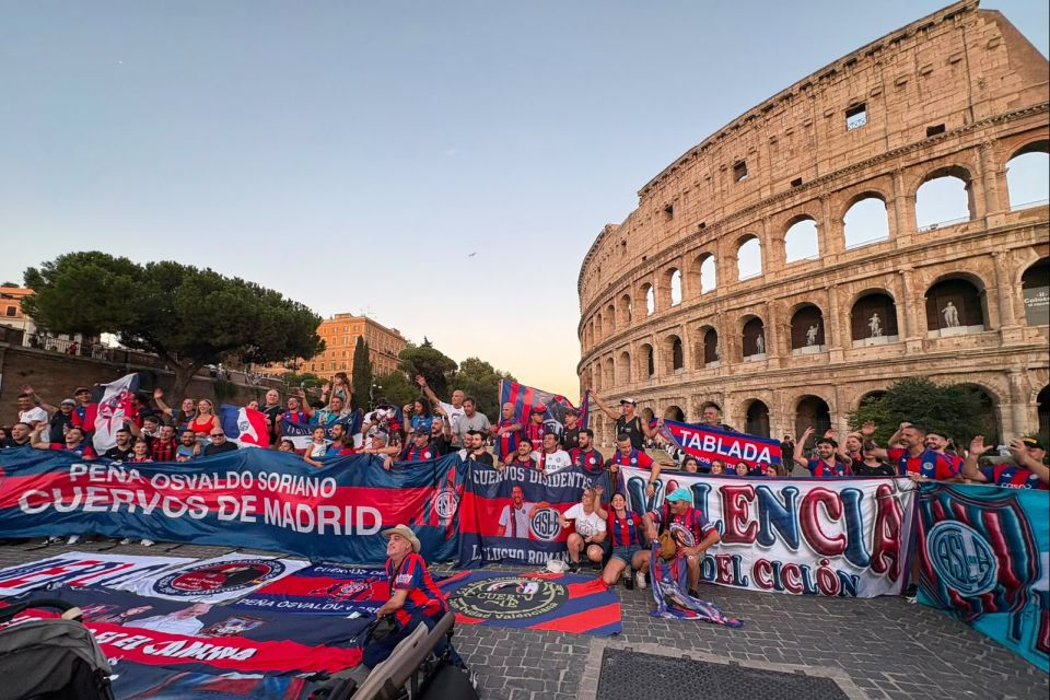 Inolvidable banderazo de las Peñas europeas en Roma
