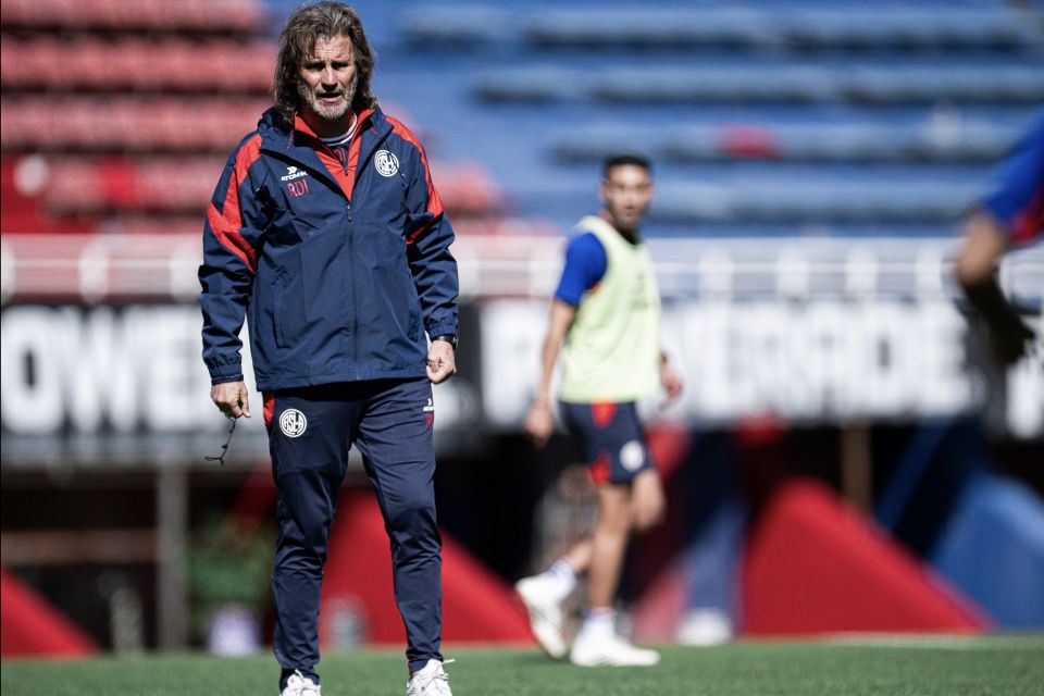 Fútbol en el Bidegain para cerrar la semana